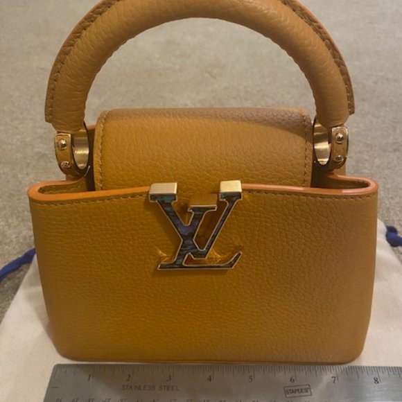 *AUTHENTIC* Louis Vuitton Mini Taurillon Capucines - Orange with Mother of Pearl - Picture 8 of 10